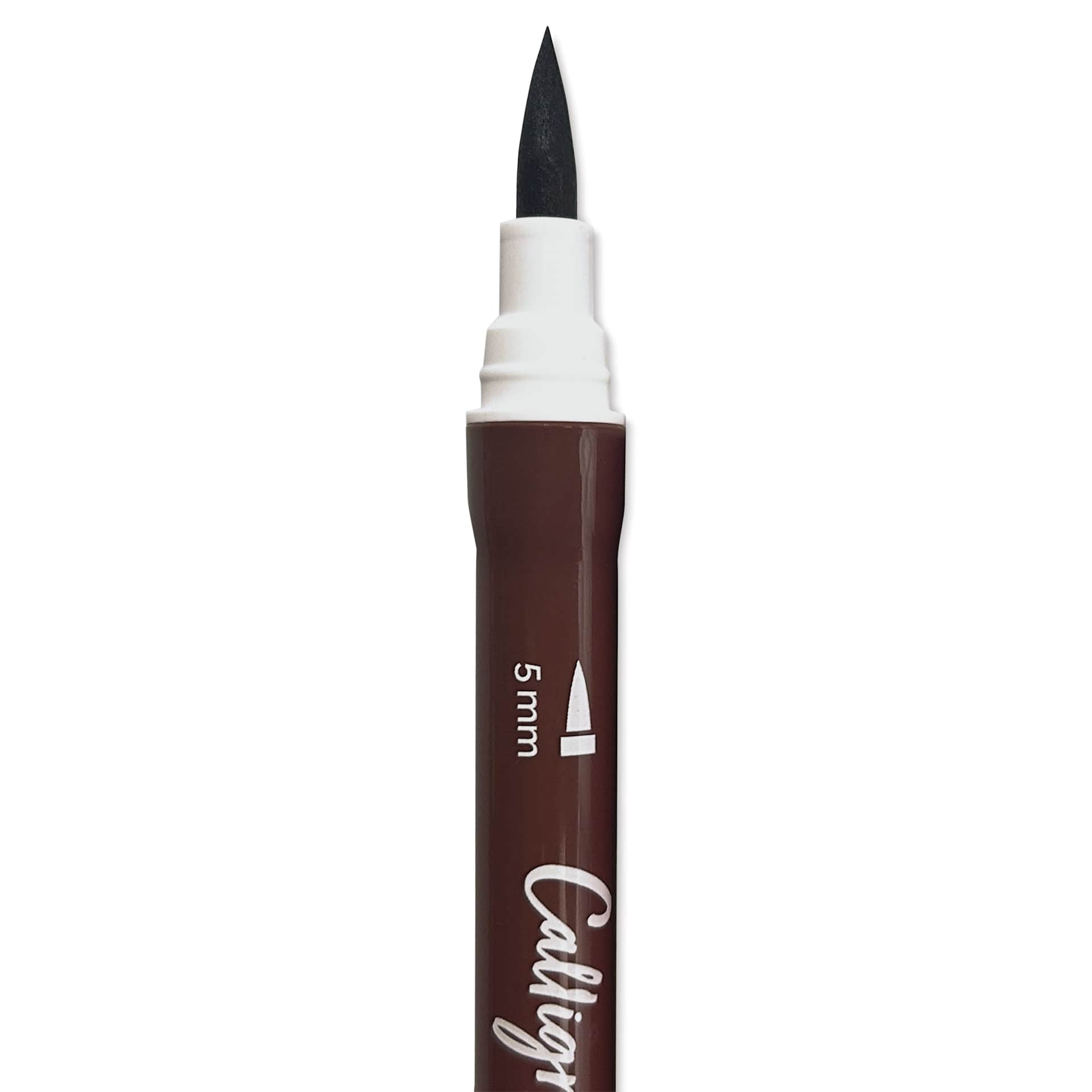 Ooly Calligraphy Duo Marker Set, close-up of 5 mm tip