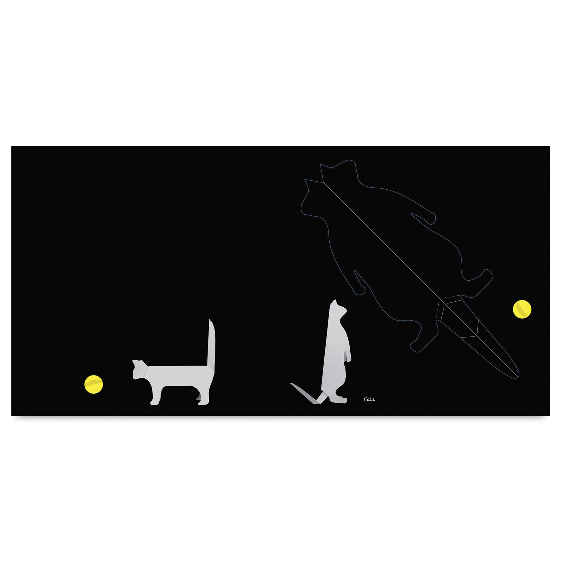 Origanimo Cats: Fold and Play Activity Book, cat watching a ball