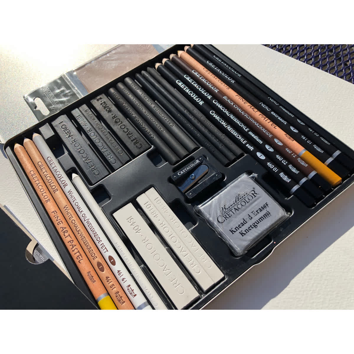 Wolf Box Drawing Set 25-Piece Set