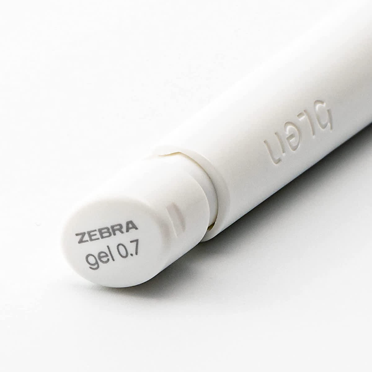 bLen Retractable Gel Pen .7mm White Barrel with Black Ink - 2/pkg.