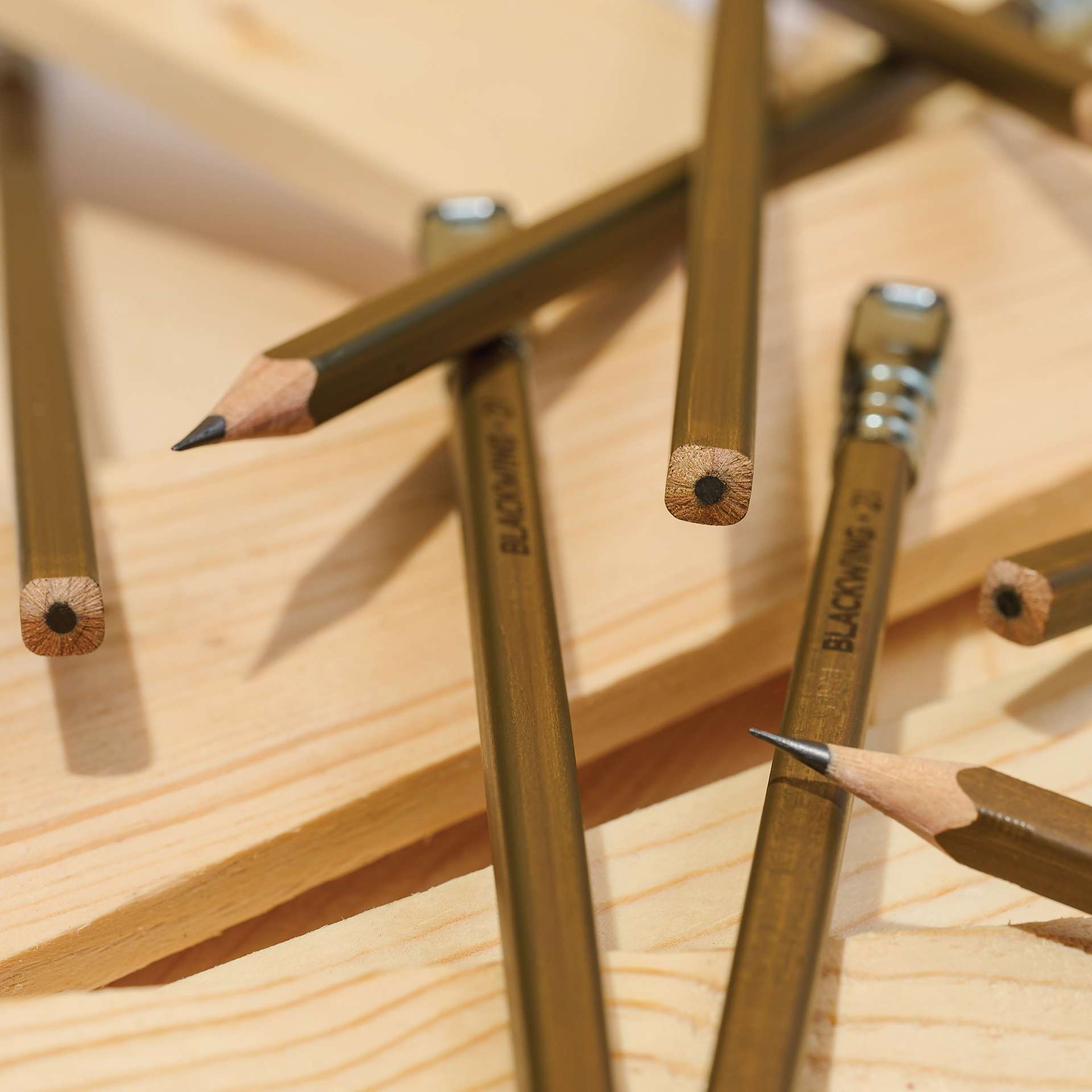 Blackwing Volume 21 Pencils - Set of 12, sharpened and unsharpened pencils together