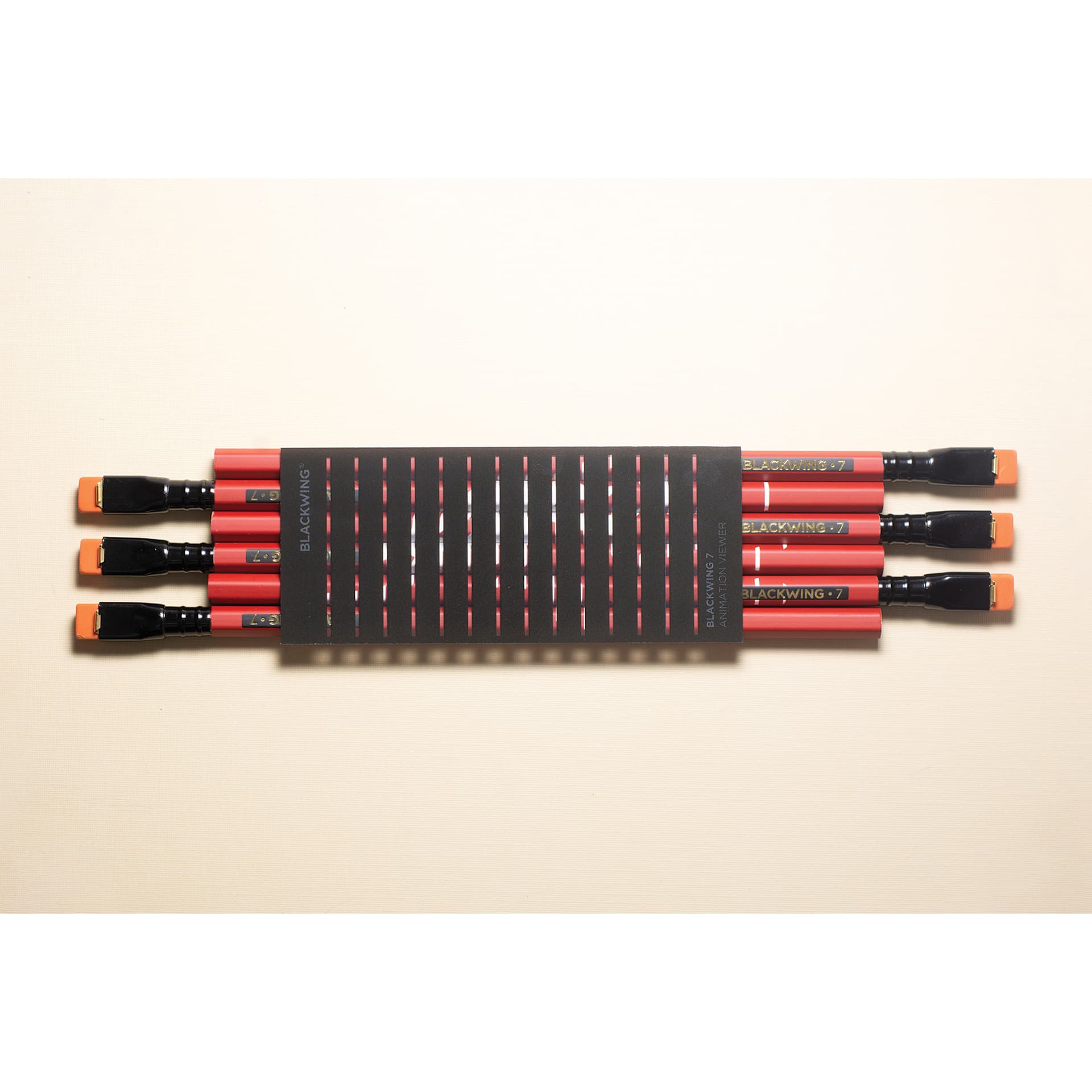 Blackwing Volumes 7 The Animation Pencils - Set of 12, Wile E. Coyote Picket Fence Viewfinder demonstration