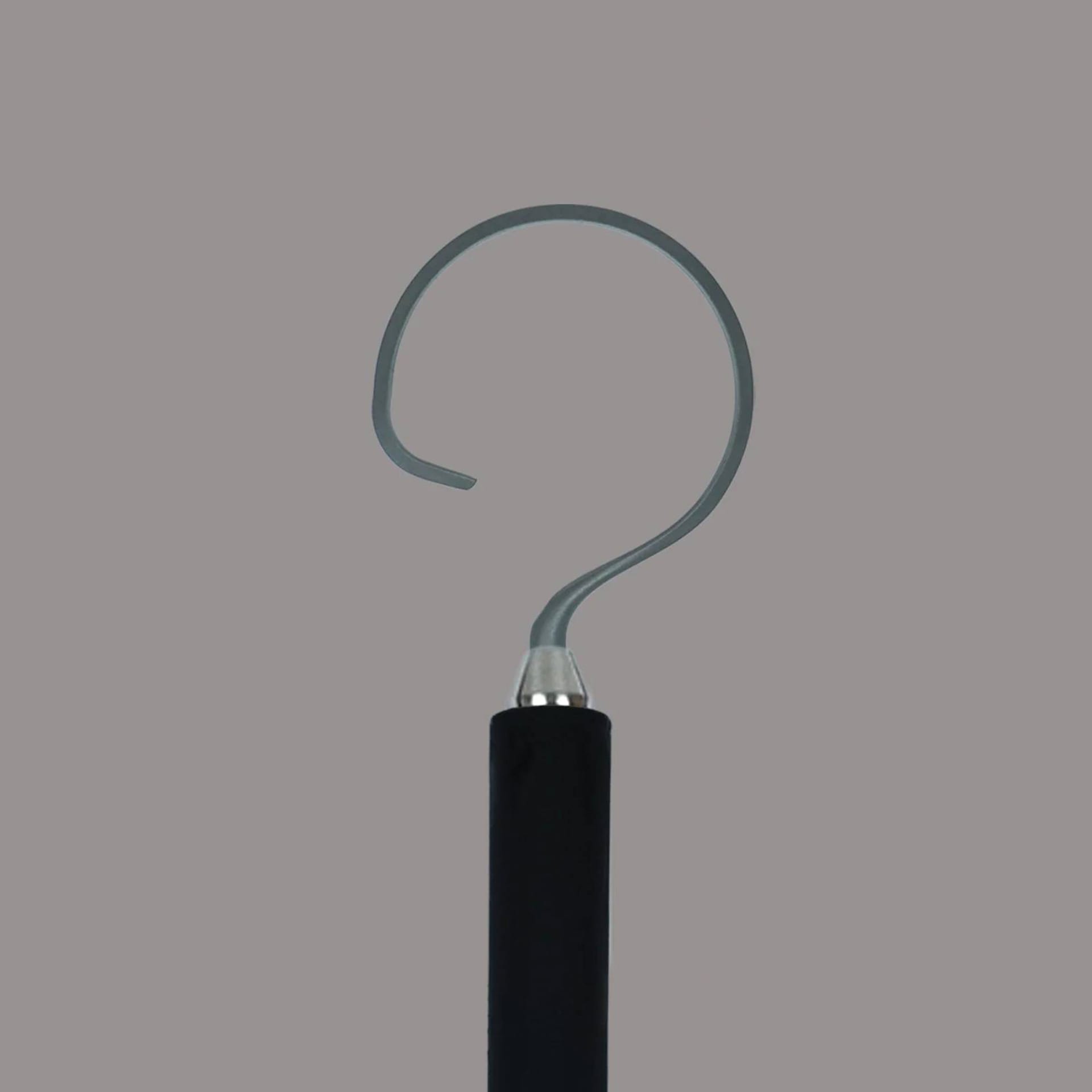 Tortuga Tools The Hook Trimming Tool - Pepper close up showing tip