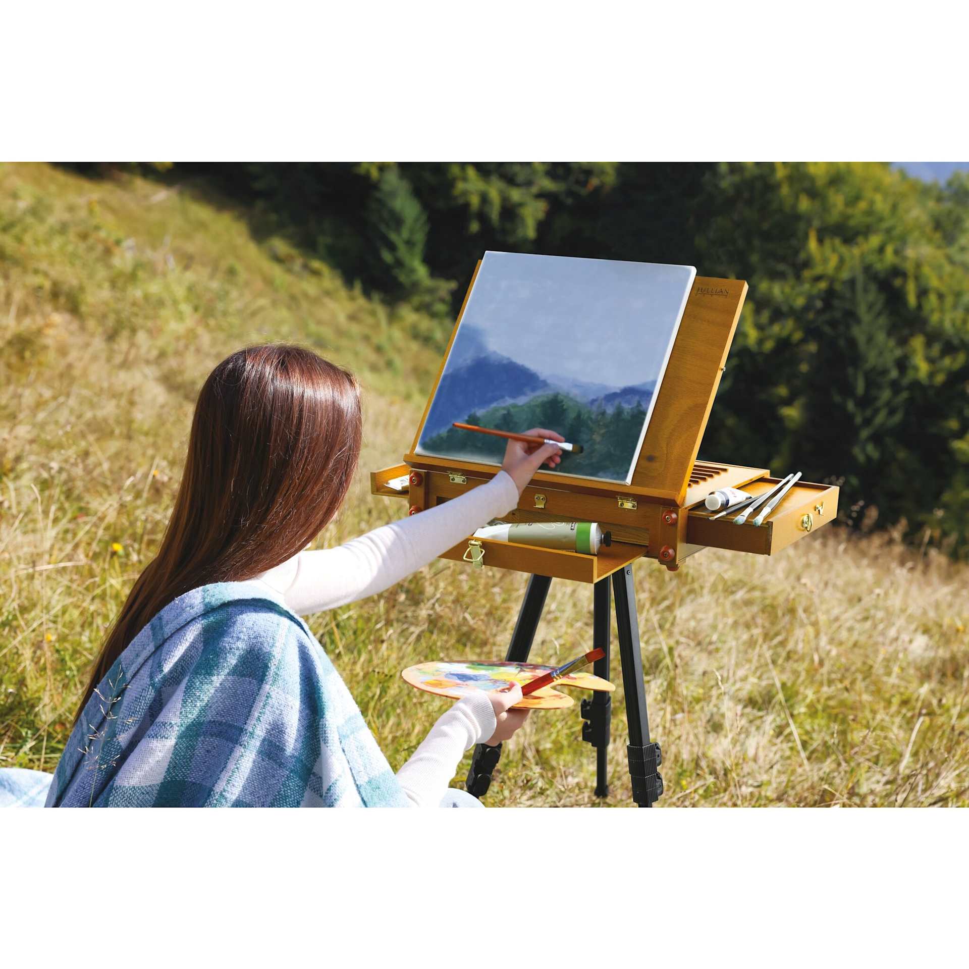 Jullian Travel Pochade Box and Aluminum Tripod, plein air painting using box and tripod.