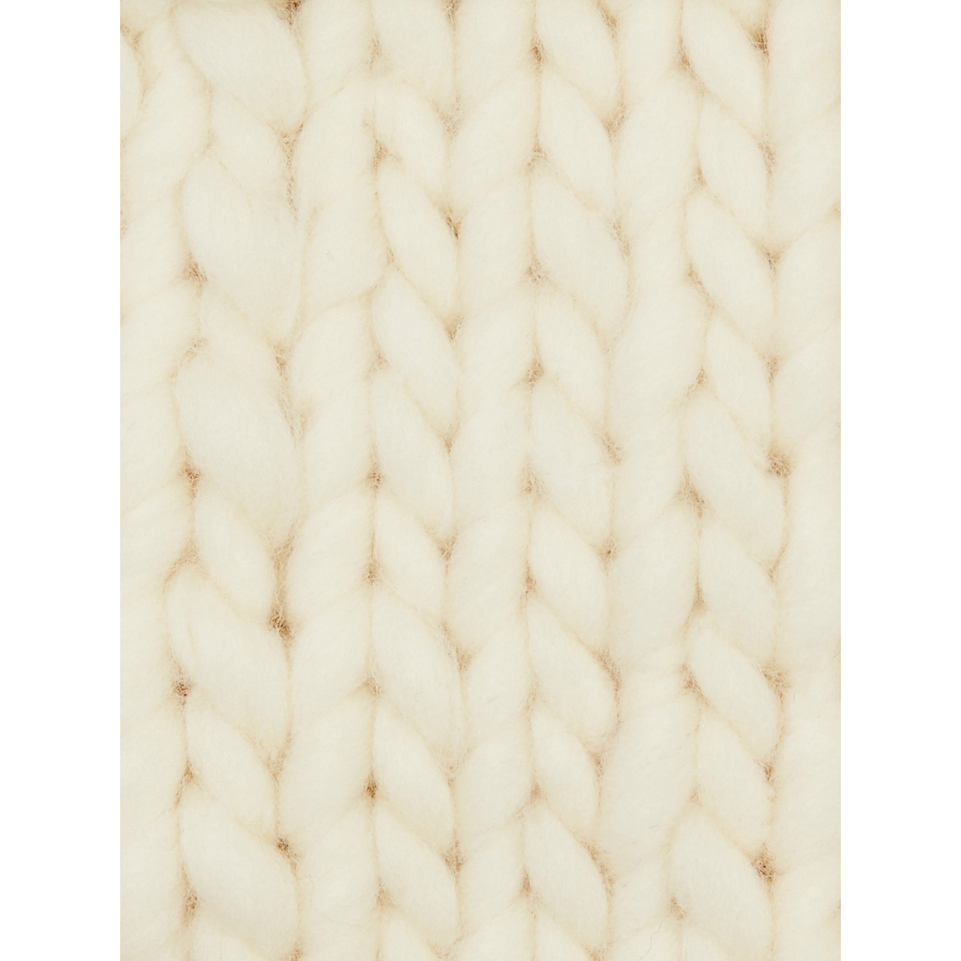 Sample made with Wool and the Gang Crazy Sexy Wool Yarn - Ivory White