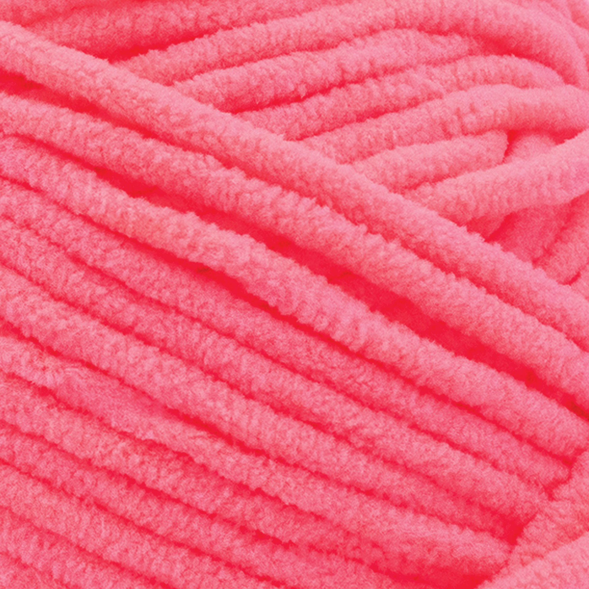 Lion Brand Cover Story Posh Twist Yarn - Strawberry Glow, 232 yds close up to show texture