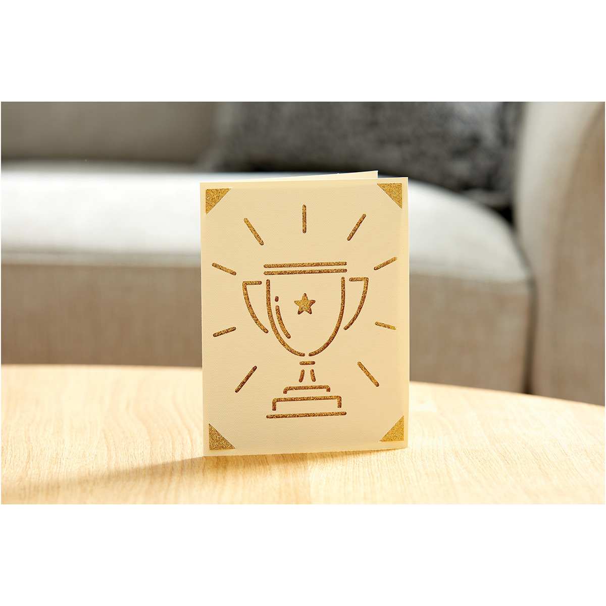 Cricut Joy Cards, Inserts, and Envelopes - Cream/Gold Glitter, Package of 10 (Trophy Card)