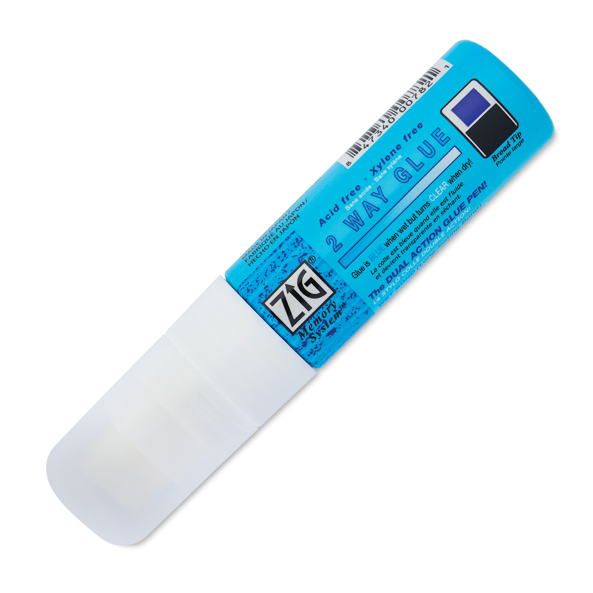 Kuretake Zig 2 Way Glue Pen - Broad Tip - with cap on