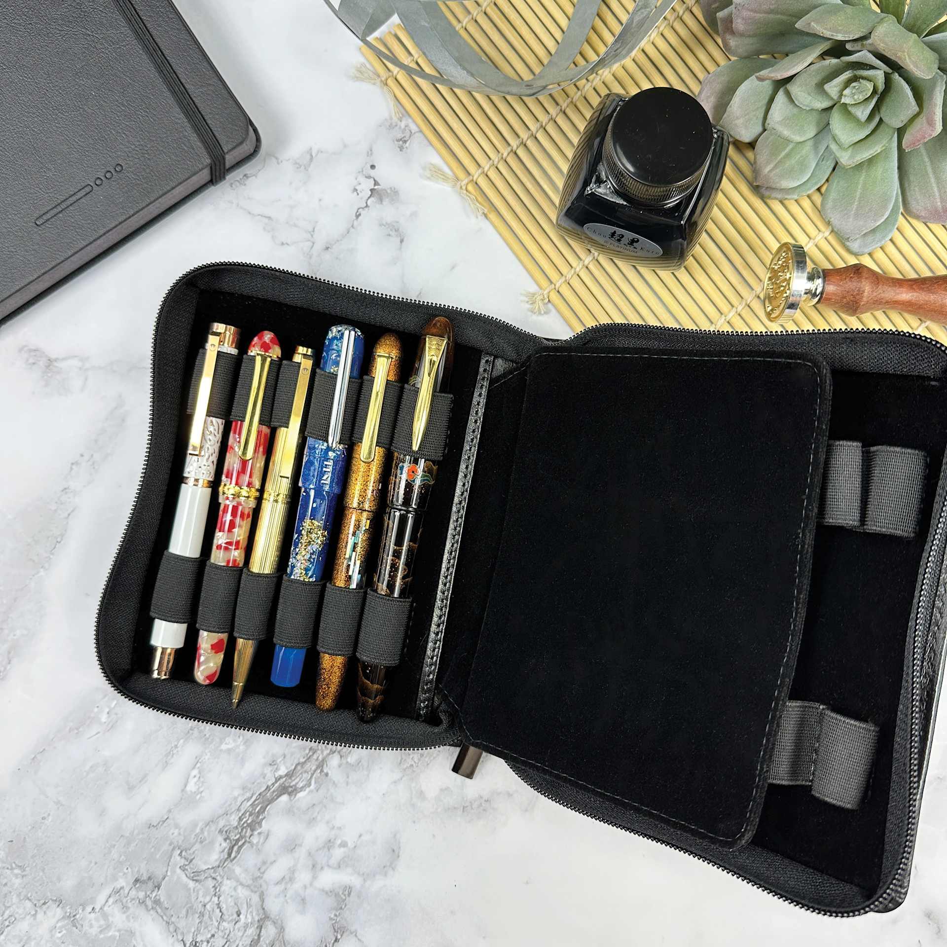 Girologio 12 Leather Pen Zip Case - Black, pens inside of the case (not included)