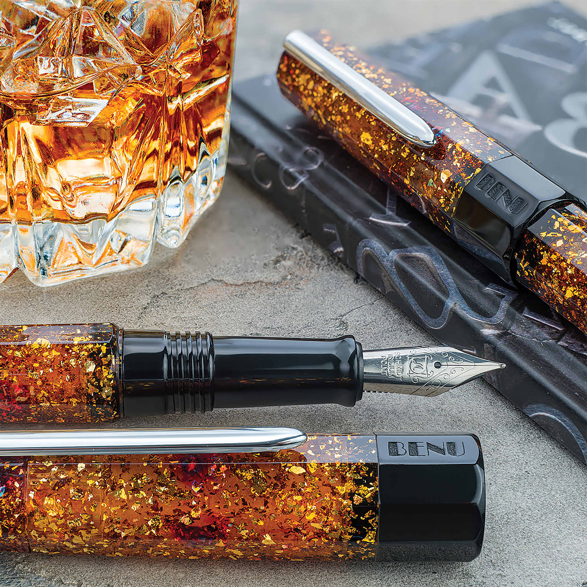 Benu Euphoria Fountain Pen - Bourbon, laid out with cap off (image shows a different size nib)