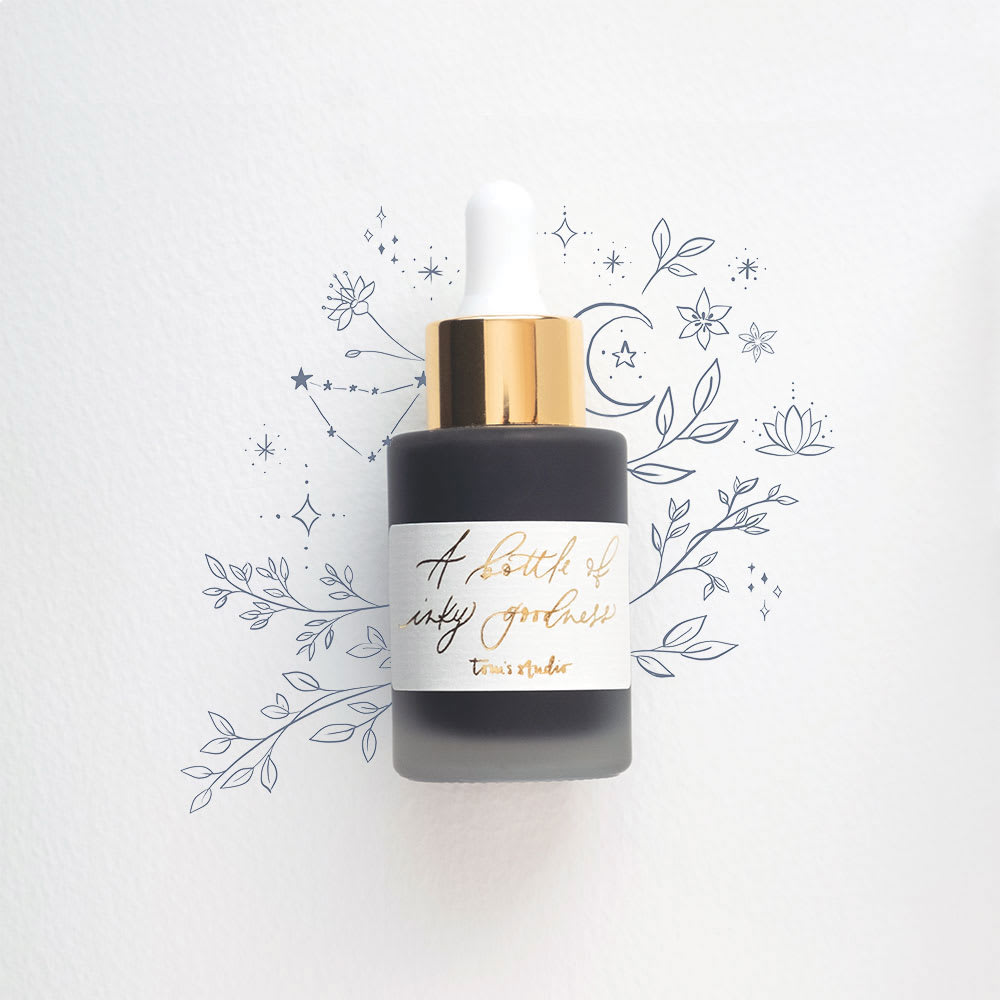 Tom's Studio Calligraphy Ink - Moon Grey, 30 ml bottle and artwork
