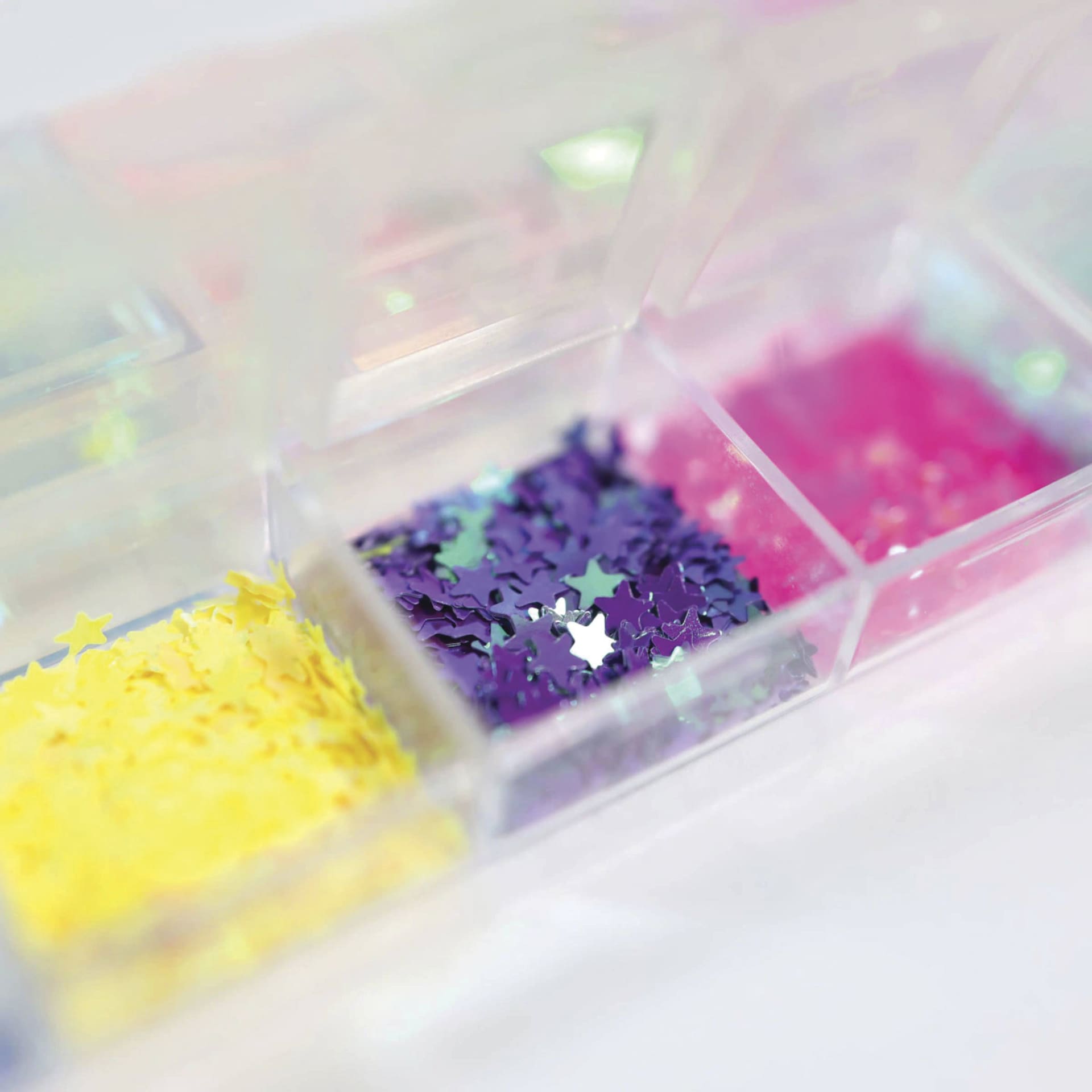 Alumilite Creation Kit - Coral Container, Set of 84 - compartmented container of colorful stars