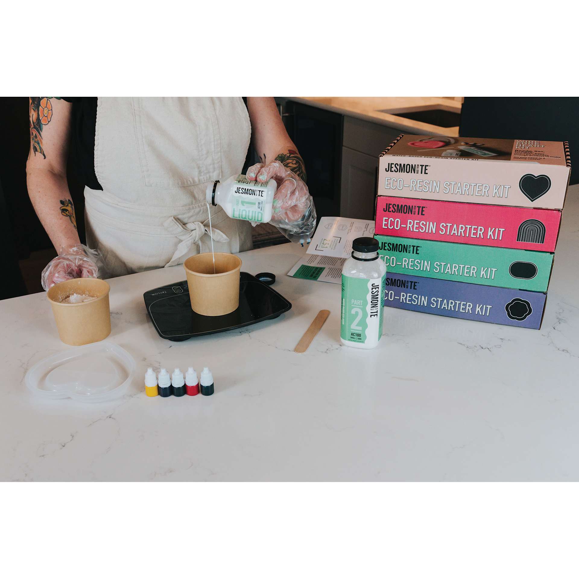Jesmonite AC100 Eco-Resin Starter Kit - Wide Edge Heart Pouring Part 1