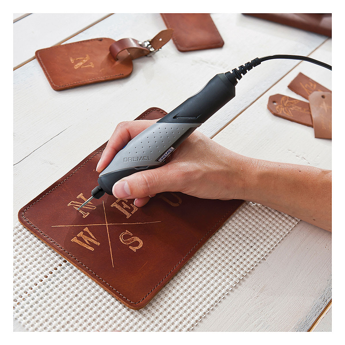 Dremel 2050 Stylo+ Versatile Craft Rotary Tool, Example of Use