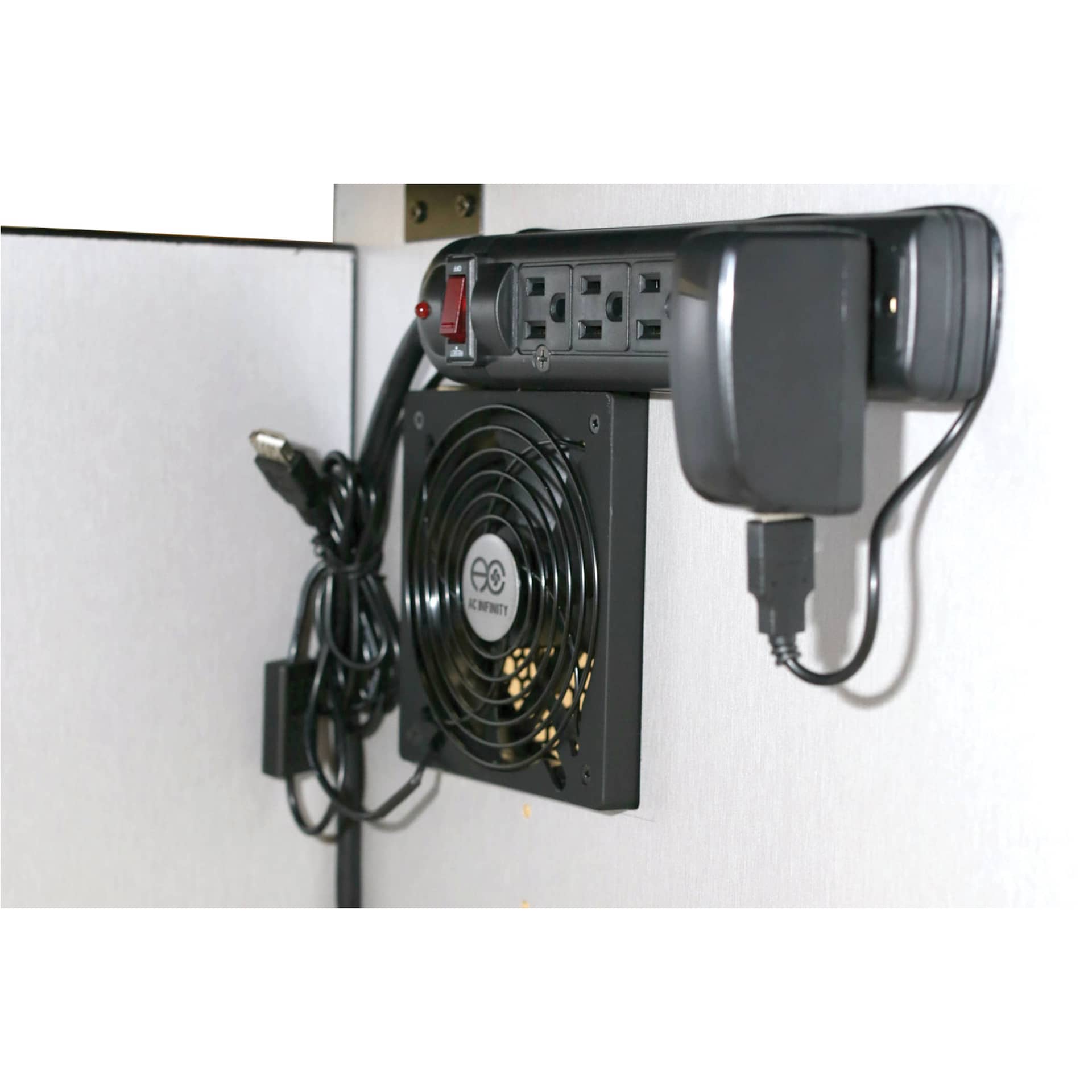 CEF Multi-Maker XL Cart, close up of built-in ventilation fan and power strip