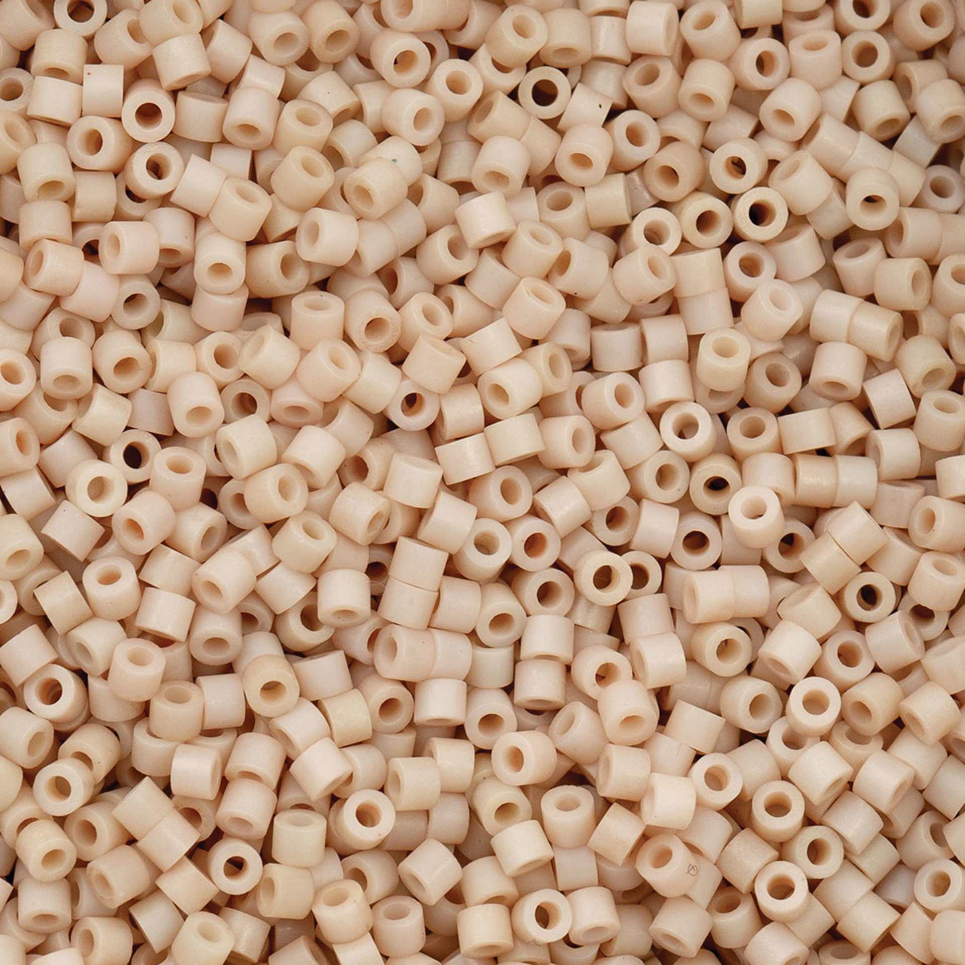 John Bead Cylin 11/0 Matte Macaron Cylindrical Seed Beads - Oat Milk
