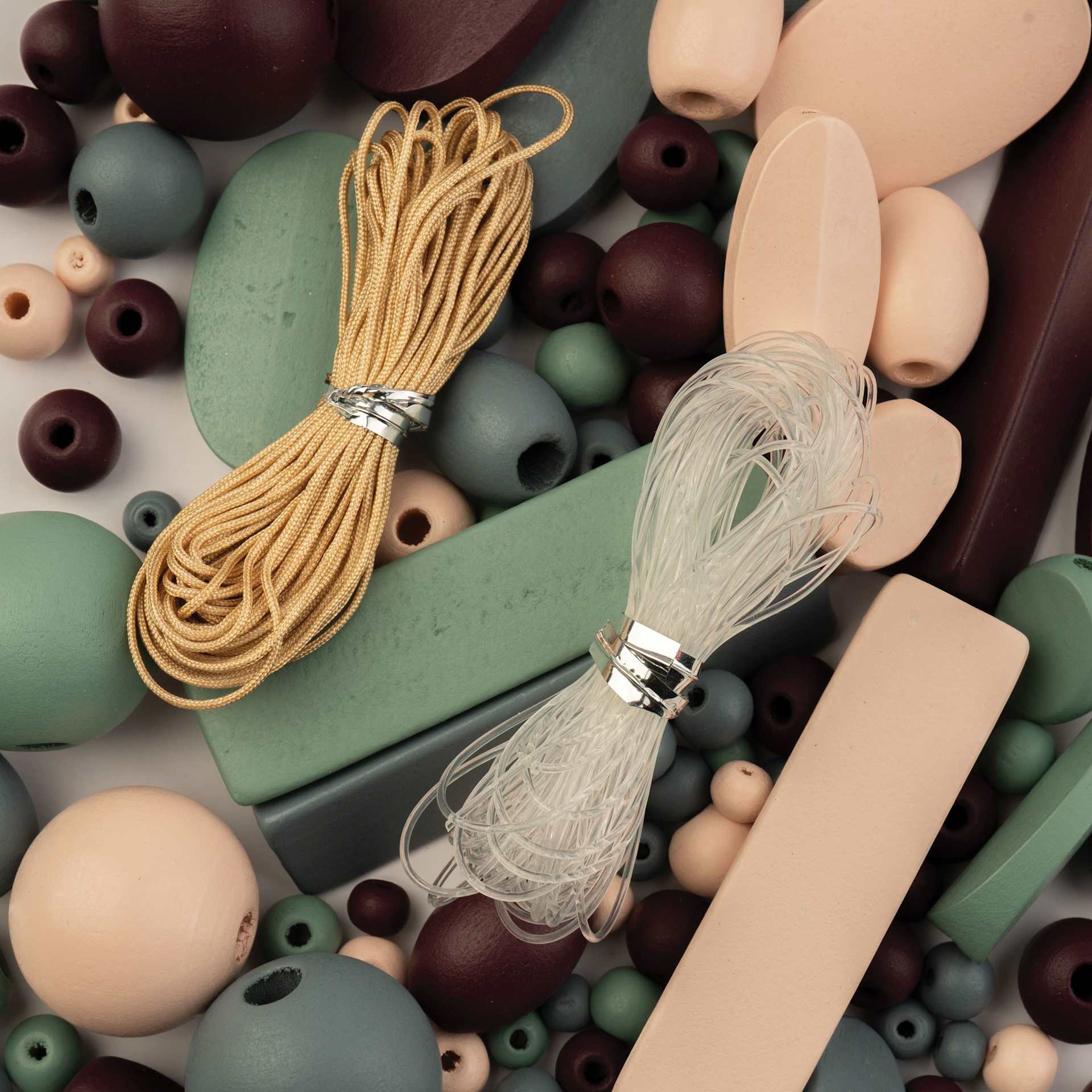 John Bead Wood Craft Beads - Gray, Dark Purple, Natural, and Green, 90 g Bag shoiwng included nylon cords