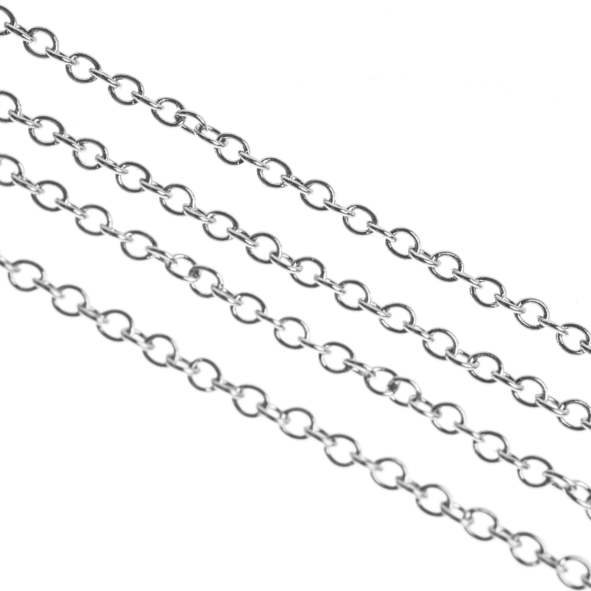 John Bead Stainless Steel Jewelry Chain - Rolo Chain, 1 m Long, 1.5 mm x 1.2 mm Links close up showing links