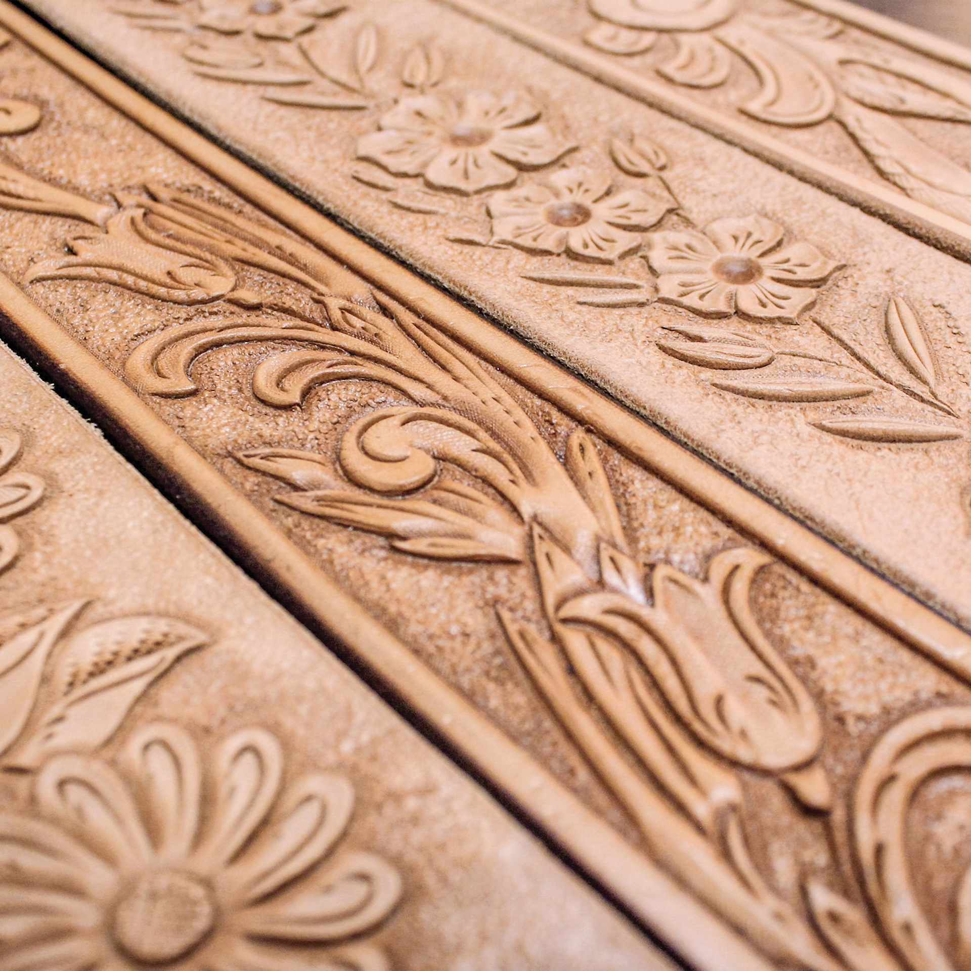 Realeather Tooling Belt Blank - 1-1/2", carved belt
