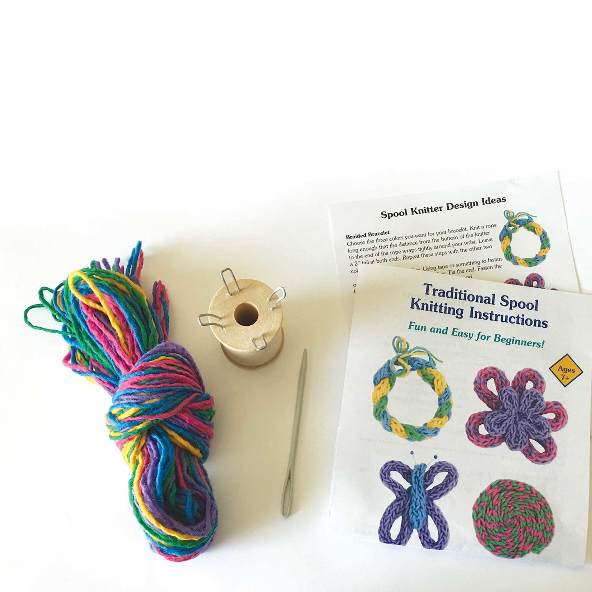 Friendly Loom Discover Knitting Spool Kit contents