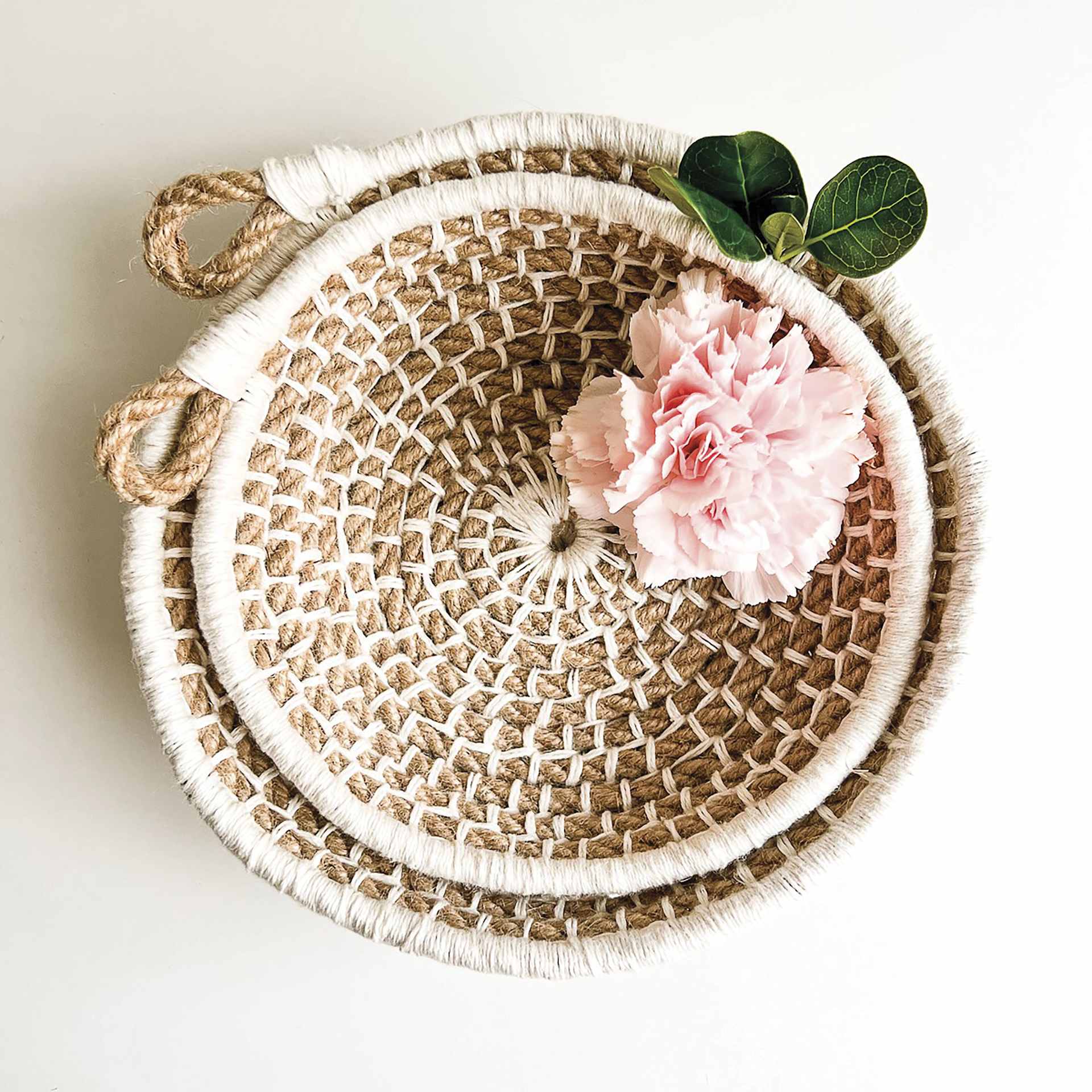 Naomi Nesting Bowls Kit, nesting bowls with a flower