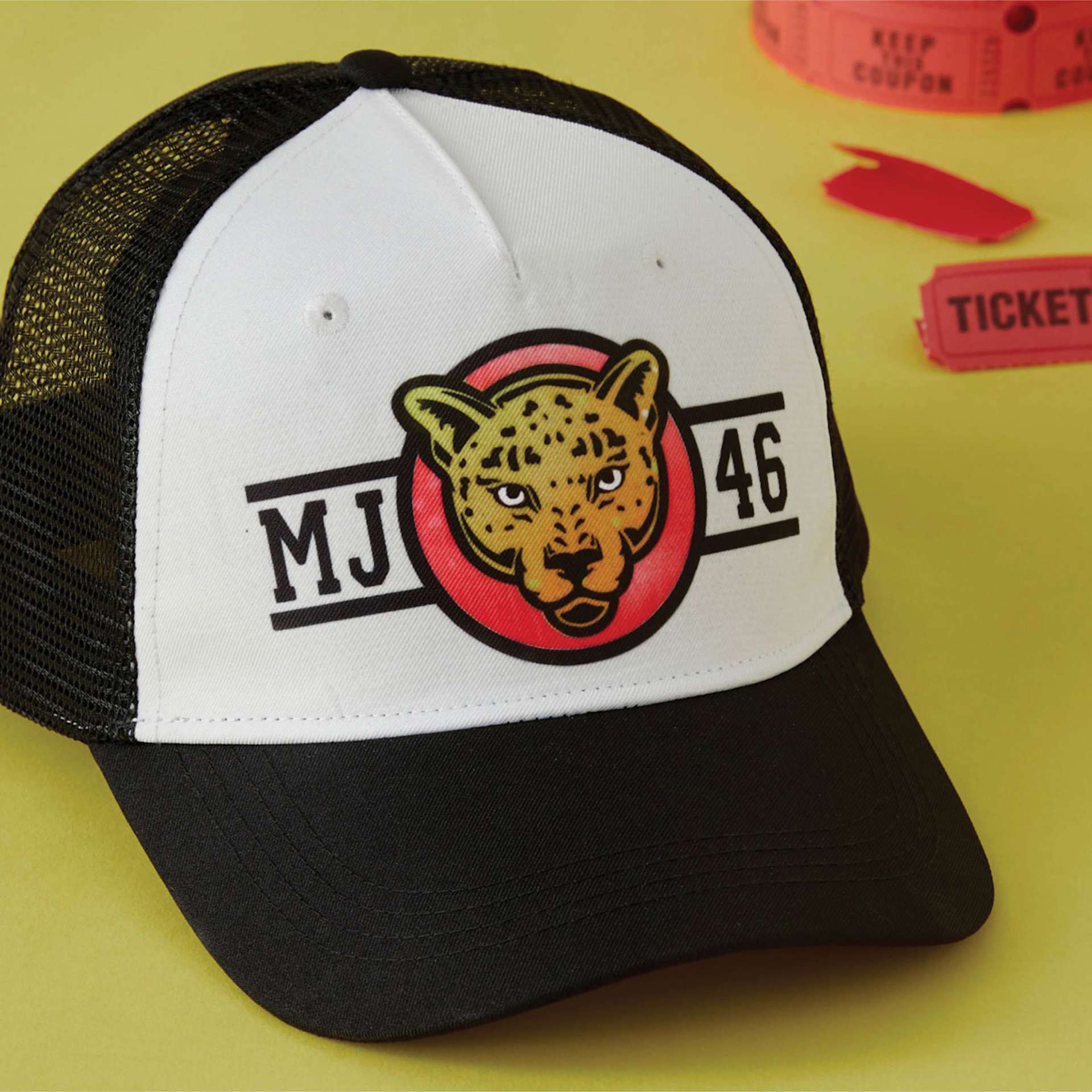 Cricut Hat Blanks - Trucker Hat, Black and White, Pkg of 3 (hat with a cat logo on it)