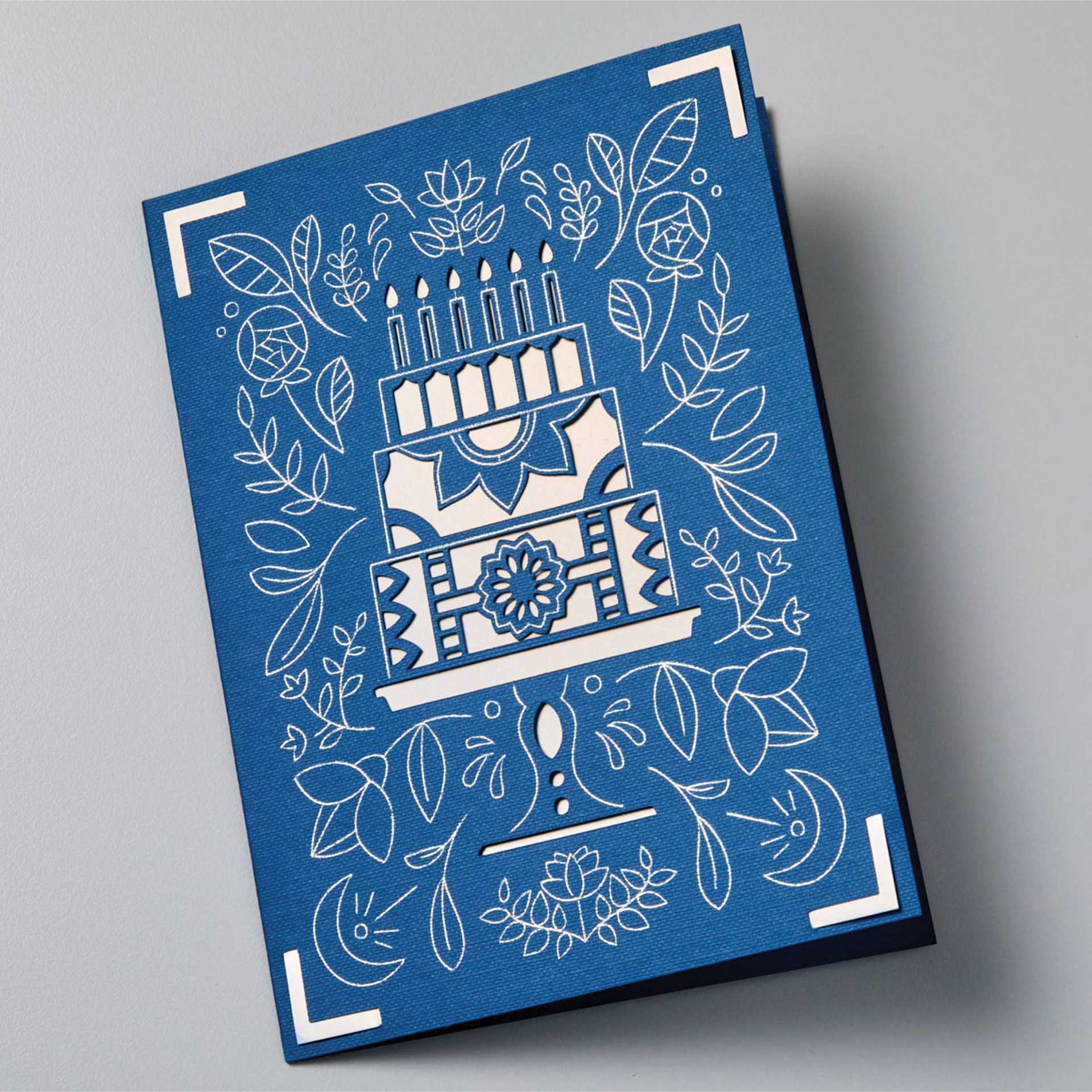 Cricut Joy Foil Transfer Cards, Inserts, and Envelopes - Celebrate, A2, Pkg of 8 (blue card with birthday cake)