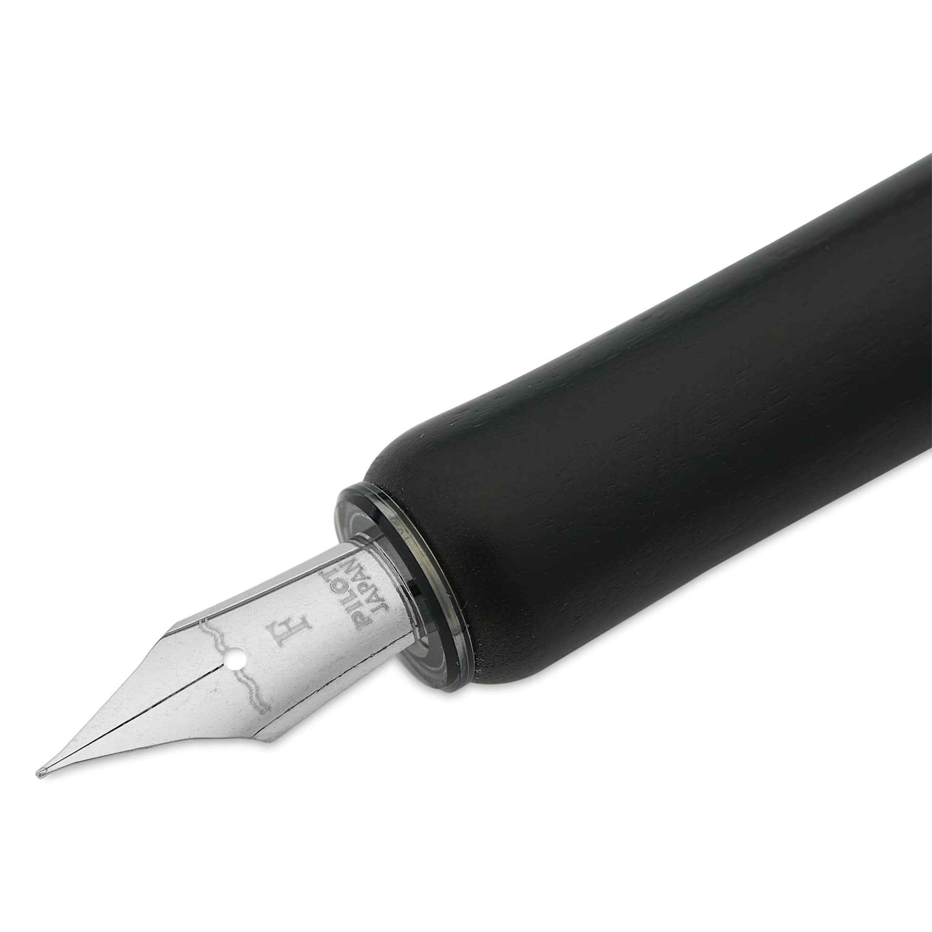 Pilot Iro-Utsushi Dip Pen - Black, Fine Nib, Wooden Barrel, close up