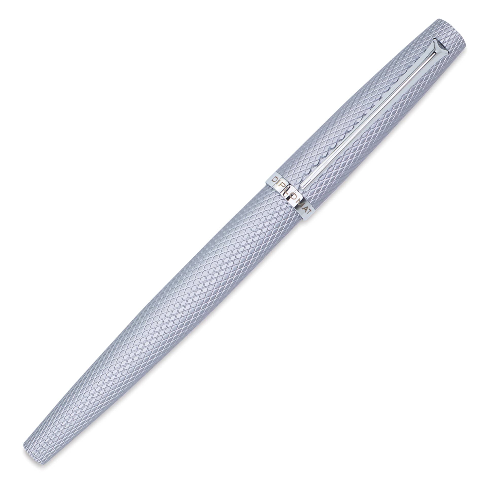 Diplomat Viper Fountain Pen - Silver Guilloche, cap on