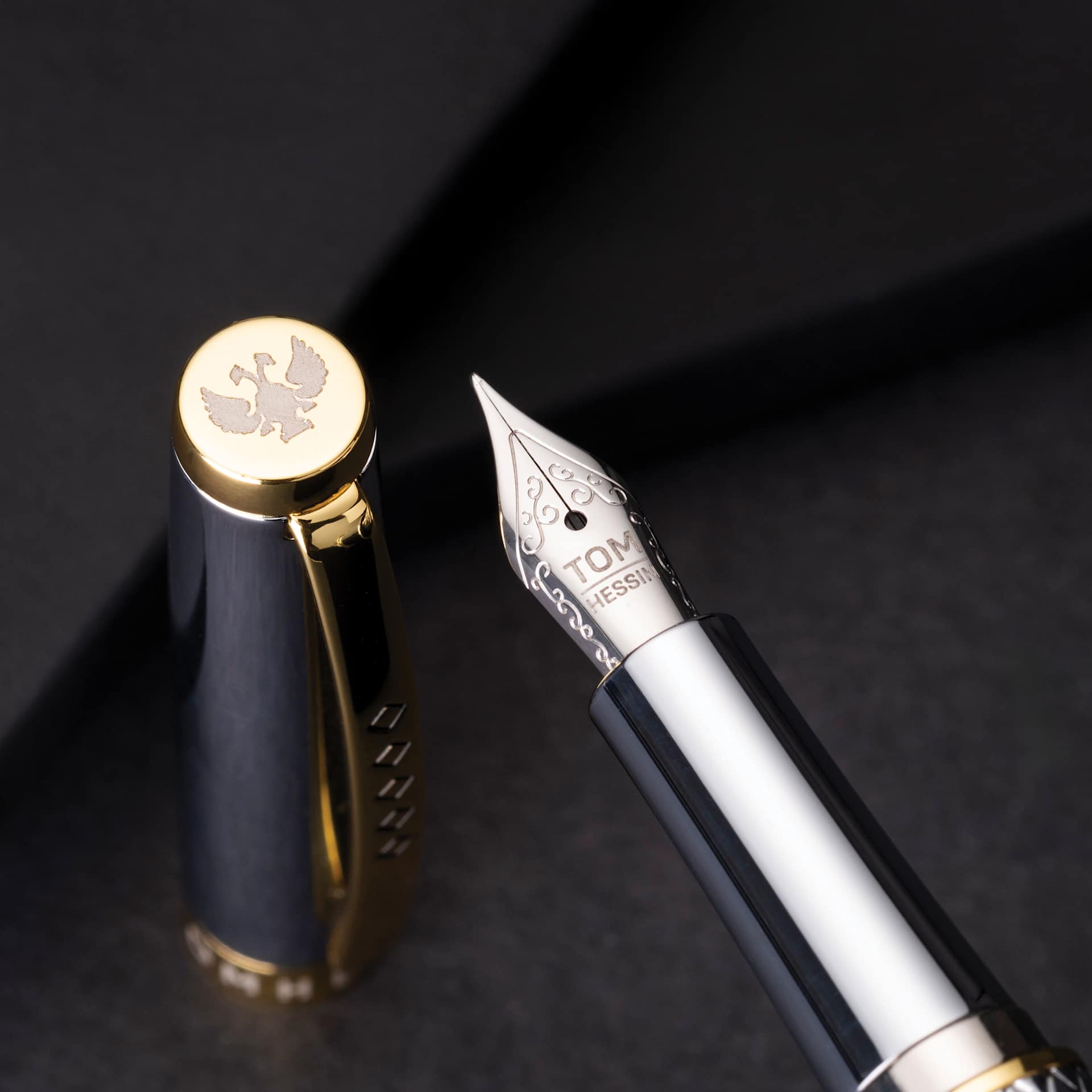Tom Hessin Magnetic Series Fountain Pen - Ritz, Extra Fine, close up of nib and cap