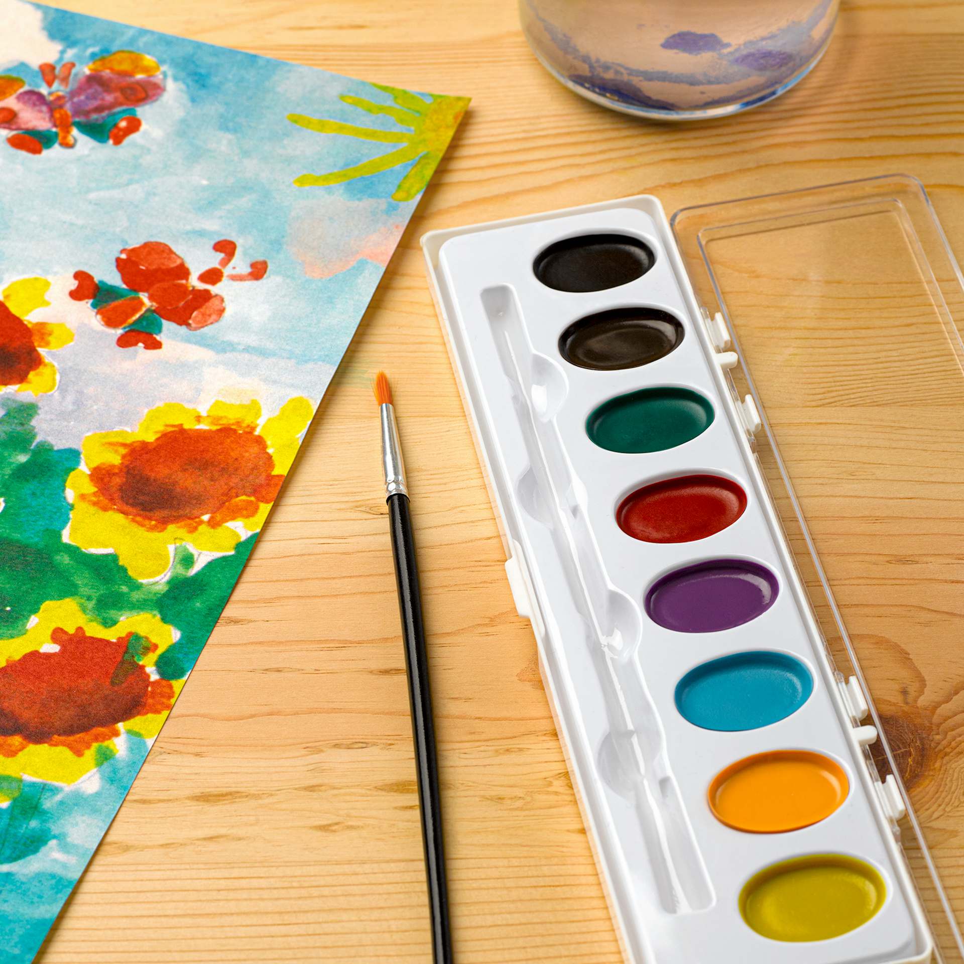 artPOP! Oval Watercolor Pan Set - Set of 8, Assorted Colors, open set on desk