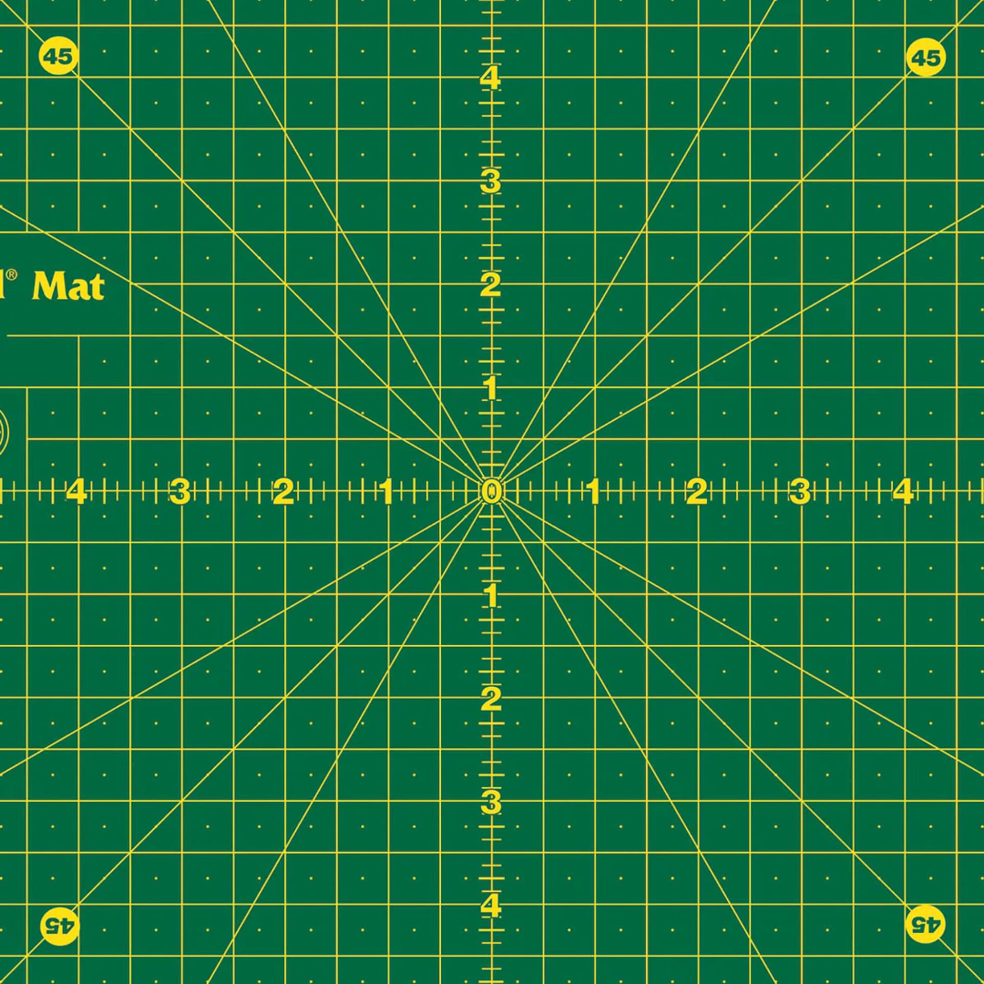 Omnigrid 360 Rotating Cutting Mat - Green/Yellow, 14" - close-up of center