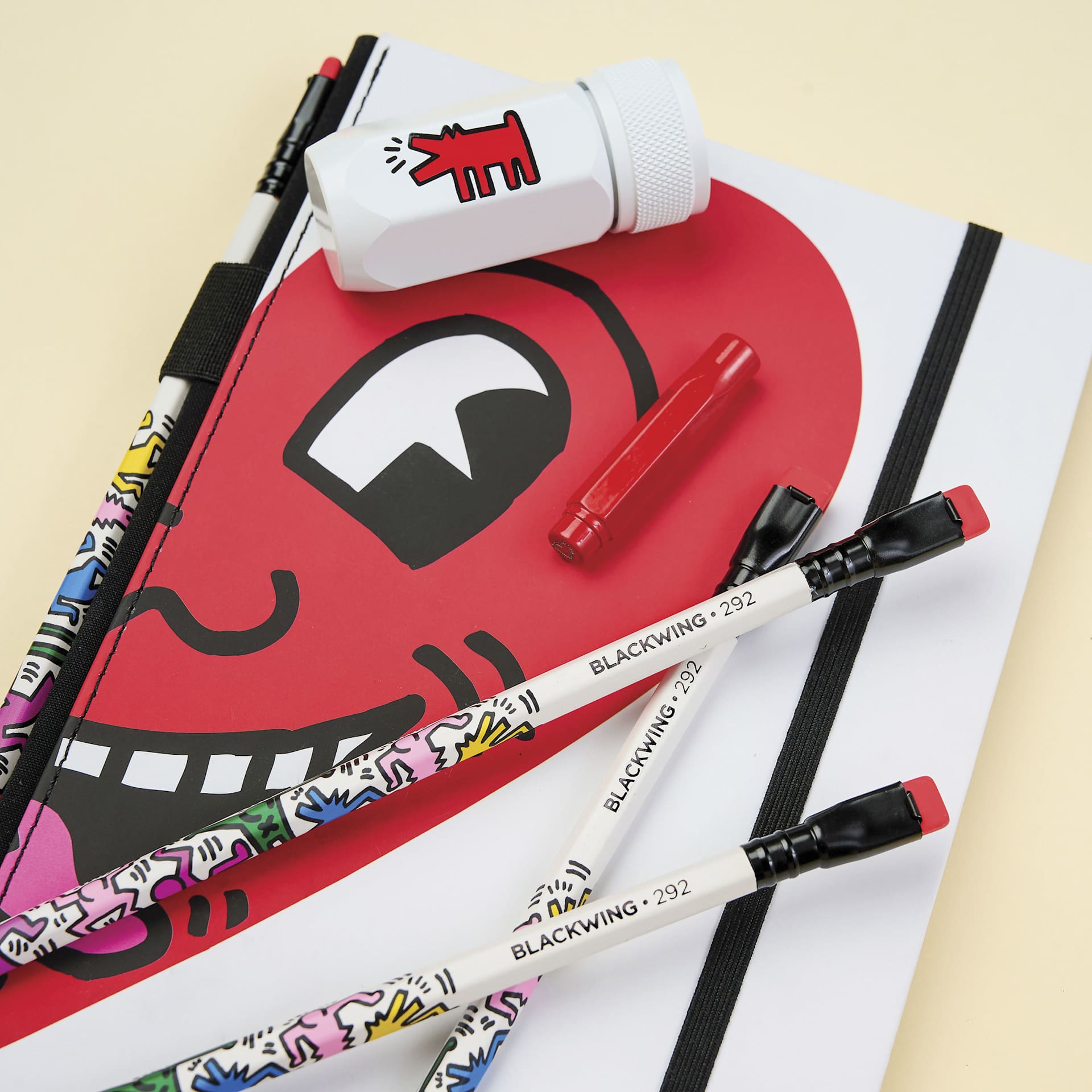 Blackwing x Keith Haring Volumes 292 Essential Gift Box Set - Smiling Heart, close-up of set contents