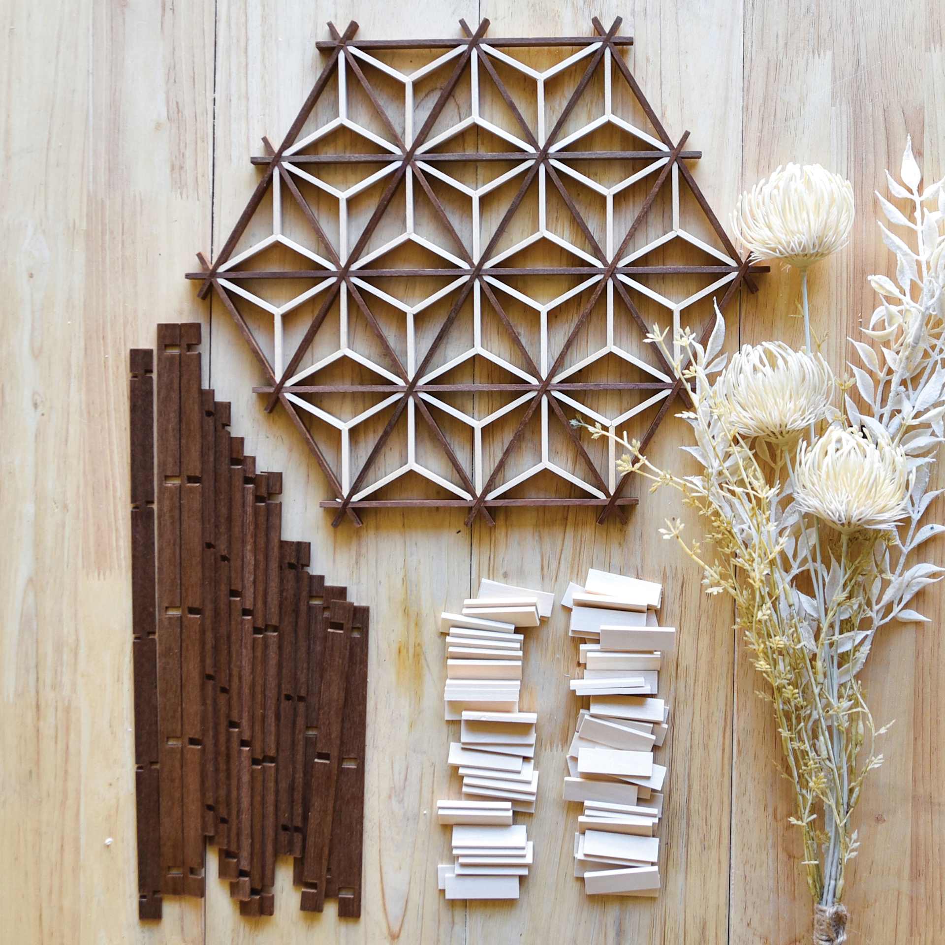 Crafter Kumiko Woodworking Workshop Kit wall art