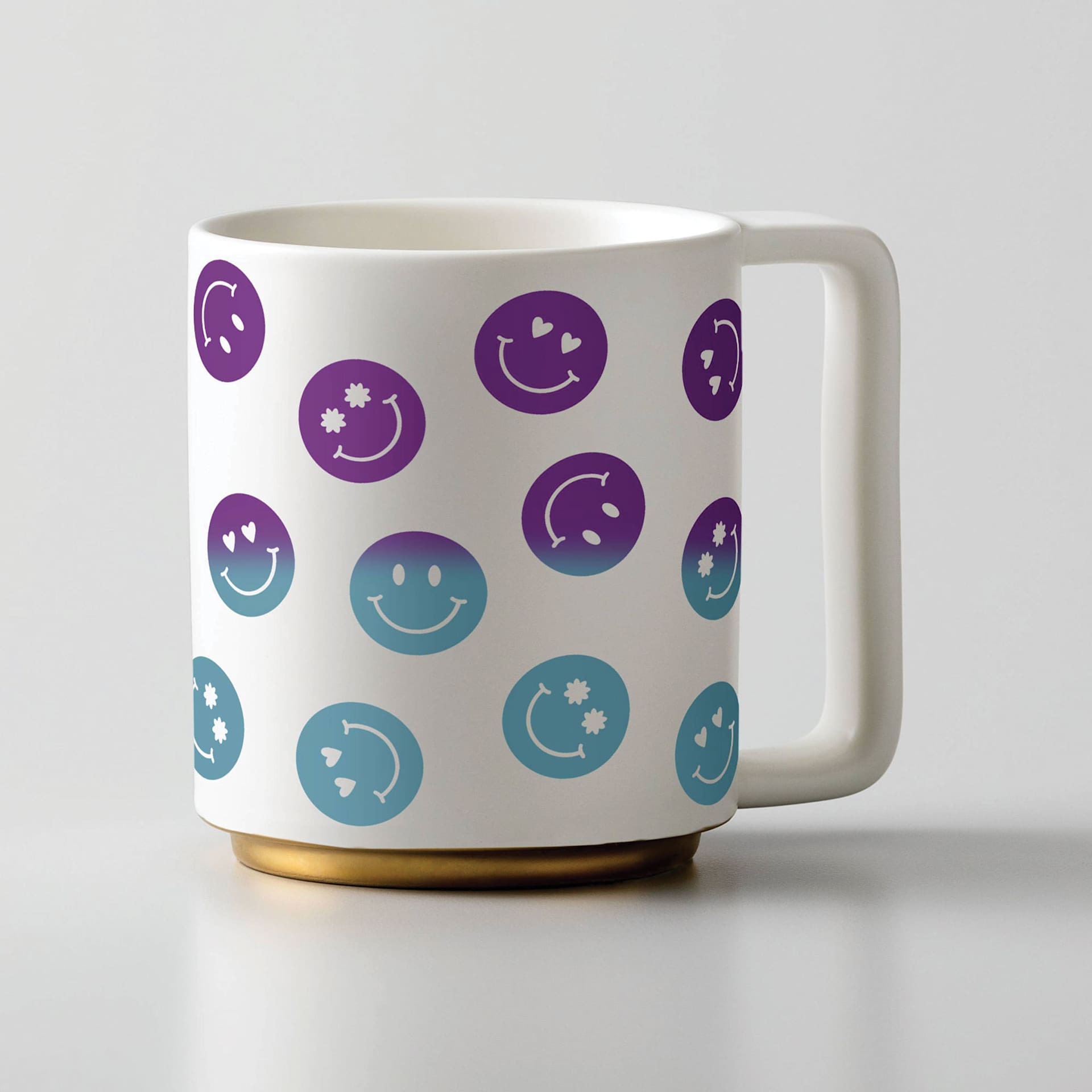 Cricut Heat Color-Changing Permanent Vinyl - Purple/Turquoise, 12" x 24" demonstrating color change, finished mug example