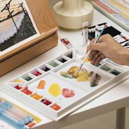 Meeden Studio Porcelain Paint Palette - in use