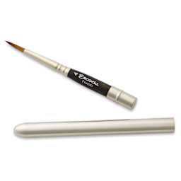 Escoda Prado Tame Synthetic Travel Brush - Round, Size 4, brush top and handle