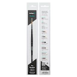 Vallejo Natural Pro Modeler Brush - Round, Size 4, front and back of packaging