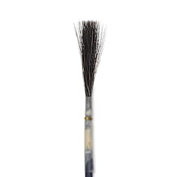 Luco Kazan Brush - Round Lettering, Size 0 close up