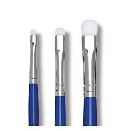 Blick Scholastic Wonder White Synthetic Brushes - Scrubber, Set of 3, Short Handles. Row of brushes.