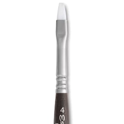 Escoda Perla Toray White Synthetic Travel Brush - Bright, Short Handle, Size 4, close-up