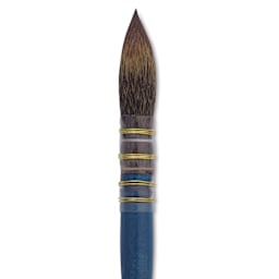 Isabey Isacolor Synthetic Brush - Quill Mop, Short Handle, Size 4, close-up