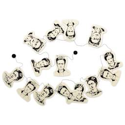 Giftsland Paper Garlands - Length of Frida Kahlo faces
