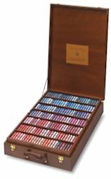 Sennelier Soft Pastel Set of 525, Deluxe Wooden Box Set. Inside of package.