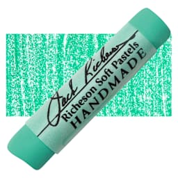 Richeson Handmade Soft Pastel - Green 2 pastel and swatch