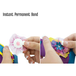 Tombow Color Adhesive Dots - Person using Adhesive Dots to make Paper Flowers

