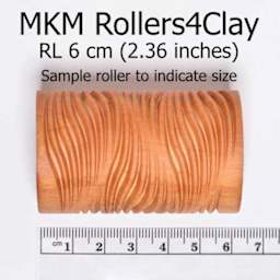 MKM Pottery Tools Large Handle Roller - Wavy Lines dimensions