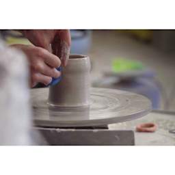 Mudtools Mudsponge - Blue Workhorse being used on clay vessel
