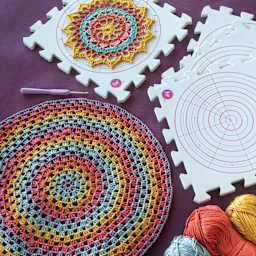 Boye Interlocking Blocking Board - Circle Print - in use (materials not included)