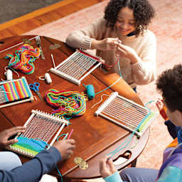 Friendly Loom PegLoom Kit - 7" x 10", multiple looms on table